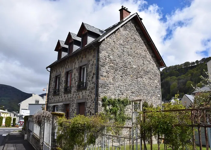 Petit Duplex De Charme Sous Les Toits Du Mont-Dore